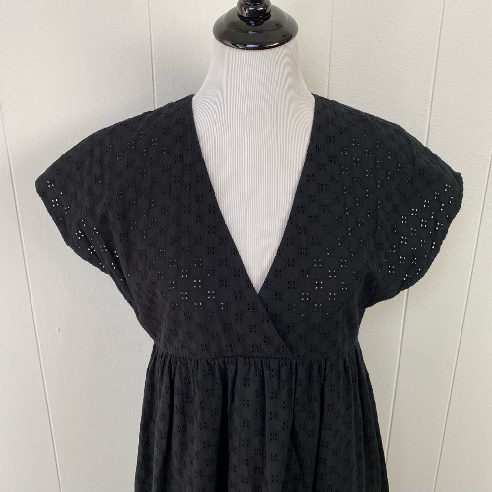 Wilfred Aritzia Womens Black V Neck Misha Dress Small Eyelet Lace Mini /Babydoll - Picture 3 of 16
